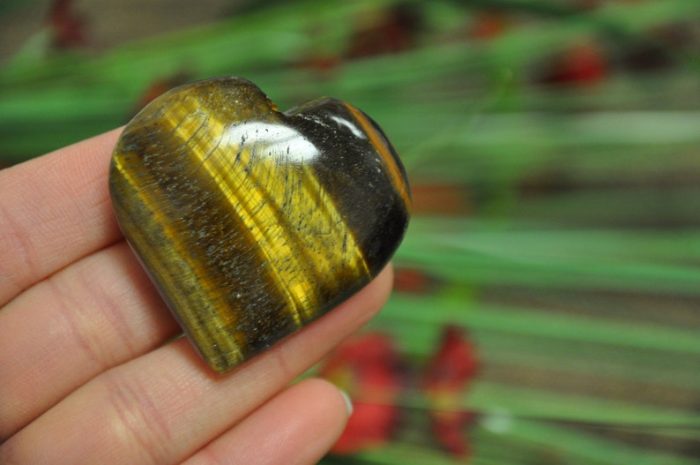 Tigers Eye Crystal Heart | Tiger Eye Crystal Stone | Tiger Eye Hand Carved Stone | Good Luck Charm Stone | Stone of Protection