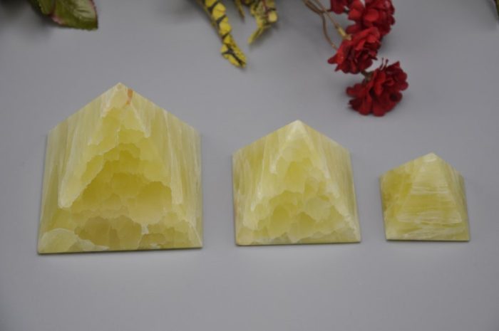 Pineapple Calcite Pyramid | Lemon Calcite Pyramid | Handmade Crystal | Healing Pyramid | Metaphysical Pyramid | Meditation | Home Decor