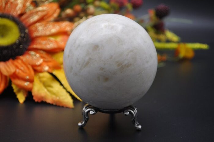 White Chocolate Calcite Sphere | Crystal Ball | Handmade Crystal | Crystal Chakra Reiki | Cleansing & Balance | Meditation