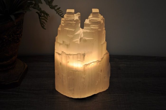 Selenite Crystal Twin Lamp, Twin Tower Skyscraper, Dimmer Switch, Meditation, Calming & Soothing Environment, 20 cm (8 inch)