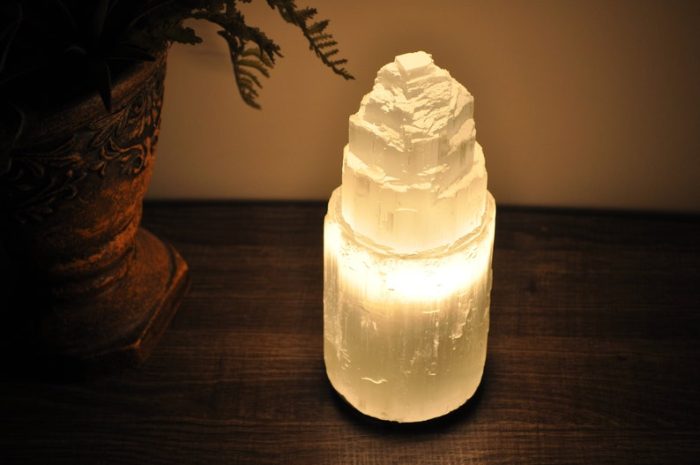 Selenite Crystal Lamp, Tower Skyscraper Lamp, Handmade, Dimmer Switch, Calming & Soothing Environment, an Extra Bulb, 20 cm (8 inch)