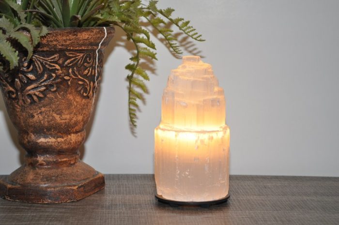 Selenite Crystal Lamp, Tower Skyscraper Lamp, Dimmer Switch, Calming & Soothing Environment, an Extra Bulb, 15 cm (6 inch)