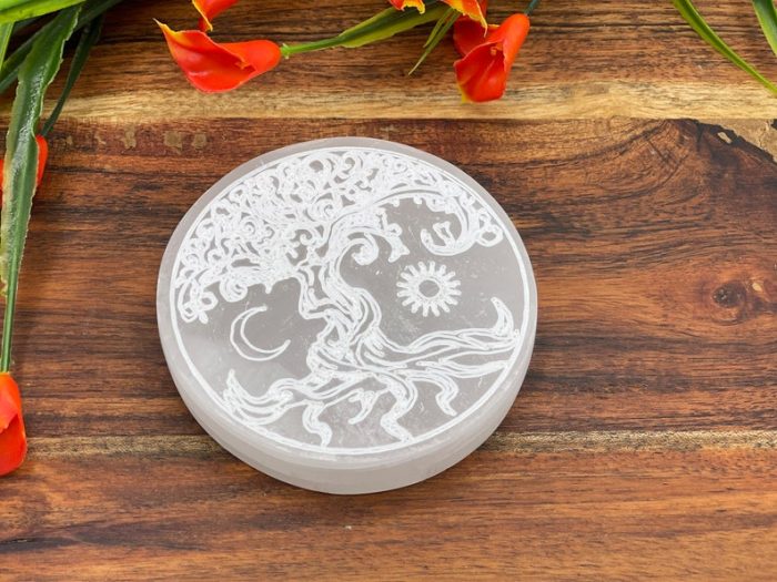 Selenite Charging Station Etched With Tree of Life Design & 7 Chakra Tumbled Stones | Round Charging Plate | Chakra Activator | Reiki