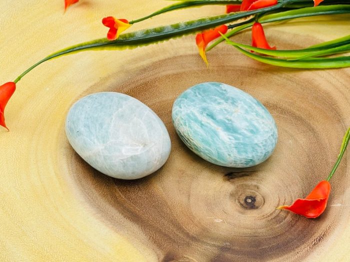 Amazonite Palm Stone | Crystal Healing Palm Stone | Amazonite Pocket Stone | Spa Massage Tool | Stress Reliever | Heart & Throat Chakra