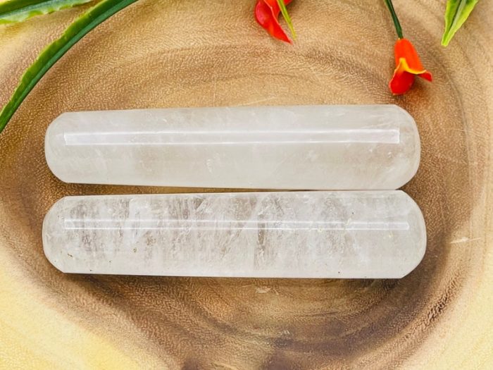 Clear Quartz Wand | Hand Polished Clear Quartz Wand | Crystal Wand | Stone of power | Massage Wand | Heart Chakra | Reiki | 4 inch