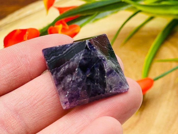 Fluorite Crystal Pyramid | Crystal Healing Pyramid | Fluorite Pointer | Soothing & Calming Stone | Heart and Throat Chakras | 1 Inch