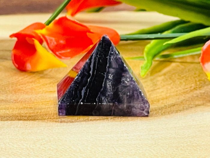 Fluorite Crystal Pyramid | Crystal Healing Pyramid | Fluorite Pointer | Soothing & Calming Stone | Heart and Throat Chakras | 1 Inch