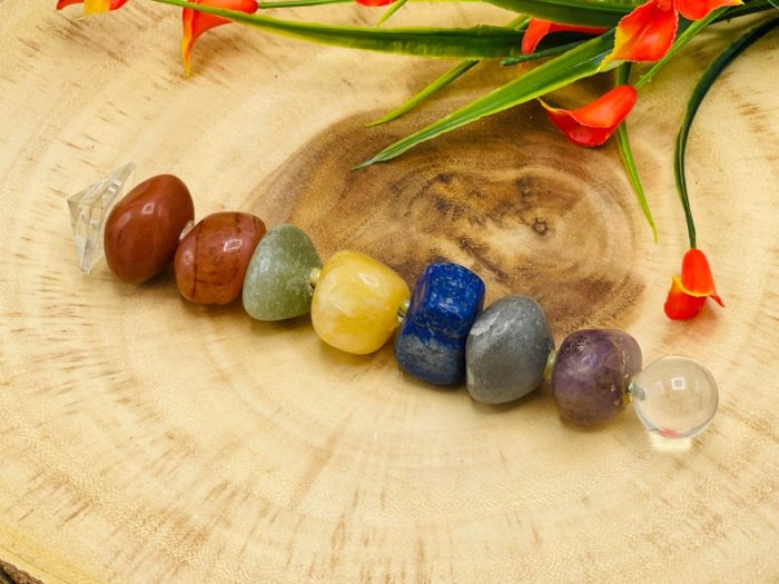 7 Chakra Tumbled Stone Wand | Polished Stones | 7 Chakra Clear Quartz Pyramid Pointer Wand | Reiki Stone | Massage Healing Wand | 6 inch