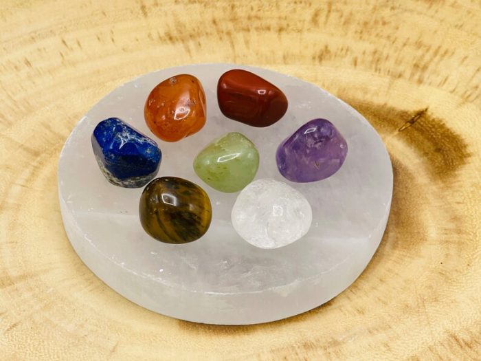 7 Chakra Tumbled Stones Set With Velvet Pouch and Selenite Round Charging Plate | Polished Stones | Chakra Healing Crystals