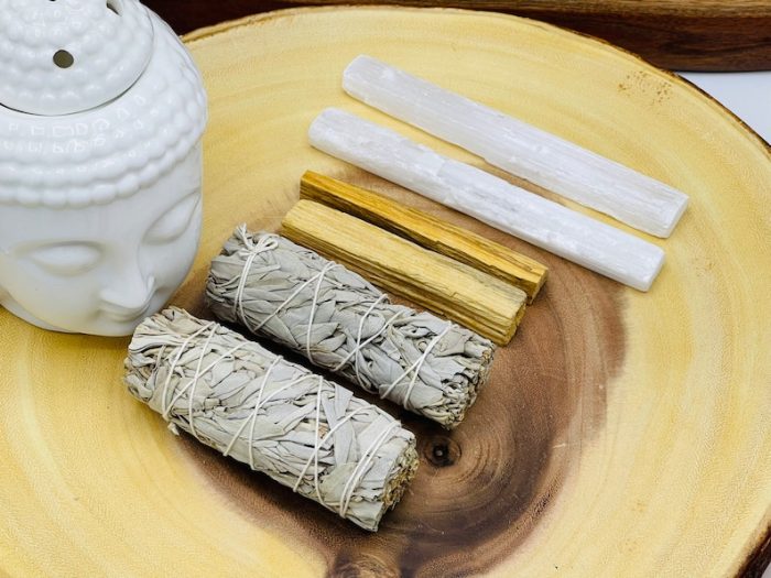 Smudge kit | Set of Sage, Palo Santo and Selenite Healing Stick | Healing Smudge Kit | Cleanse Your Home and Aura | Cleansing Kit