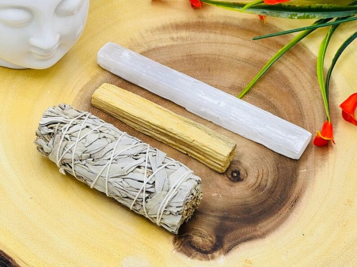 Smudge kit | Set of Sage, Palo Santo and Selenite Healing Stick | Healing Smudge Kit | Cleanse Your Home and Aura | Cleansing Kit