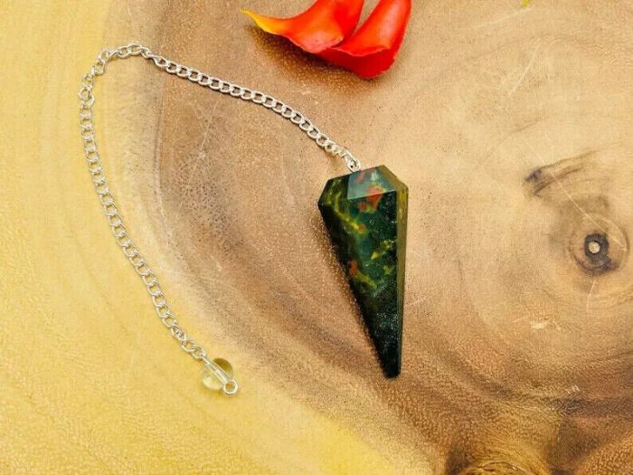 Bloodstone Crystal Pendulum | Bloodstone Point Pendulum | Heliotrope Stone | Bloodstone Jasper | Healing Dowsing Energy Balancing | Faceted