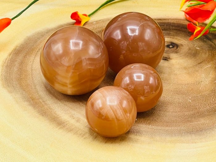 Caramel Honey Calcite Sphere | Honey Calcite Sphere | Crystal Sphere | Crystal Healing | Metaphysical Crystal | 1" (25 mm), 2" (50 mm)