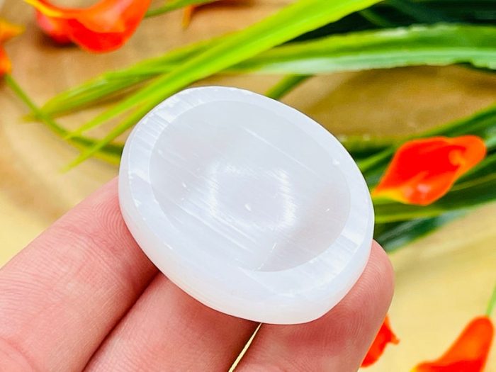 Selenite Worry Stone | Selenite Pocket Thumb Stone | Chakra Activator | Reiki Tool | Meditation | Selenite Palm Crystal Healing Stone