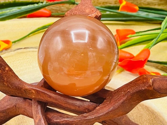 Caramel Honey Calcite Sphere | Honey Calcite Sphere | Crystal Sphere | Crystal Healing | Metaphysical Crystal | 1" (25 mm), 2" (50 mm)