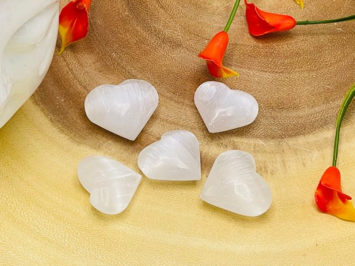 1" Selenite Heart | Selenite Crystal Heart | Polished Selenite Crystal | Handmade | Crystal Chakra Reiki | Cleansing & Balance | Meditation