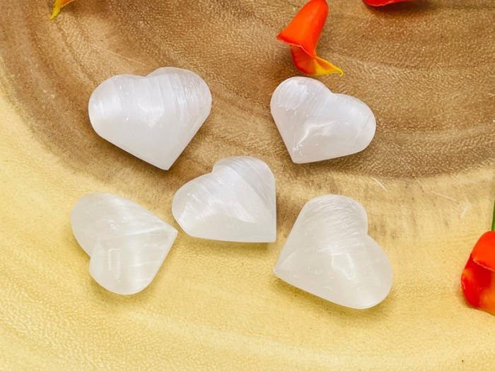 1" Selenite Heart | Selenite Crystal Heart | Polished Selenite Crystal | Handmade | Crystal Chakra Reiki | Cleansing & Balance | Meditation