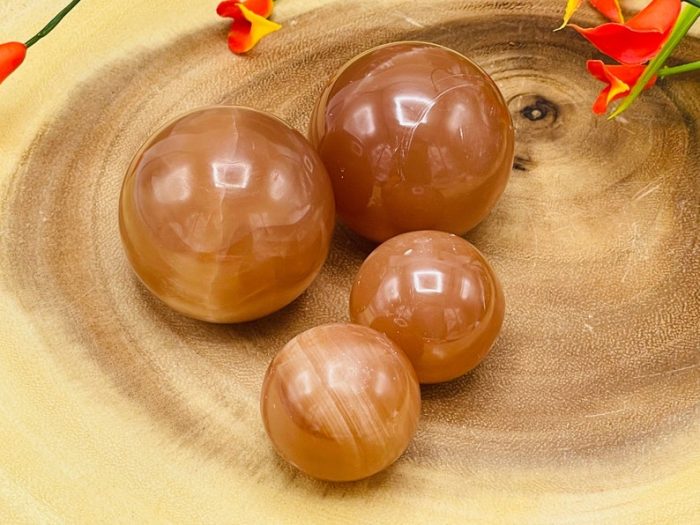 Caramel Honey Calcite Sphere | Honey Calcite Sphere | Crystal Sphere | Crystal Healing | Metaphysical Crystal | 1" (25 mm), 2" (50 mm)