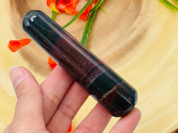 Bloodstone Wand | Hand Polish Heliotrope Stone | Bloodstone Jasper Wand | Crystal Wand | Massage Wand | Heart Chakra | Reiki | 4 inch