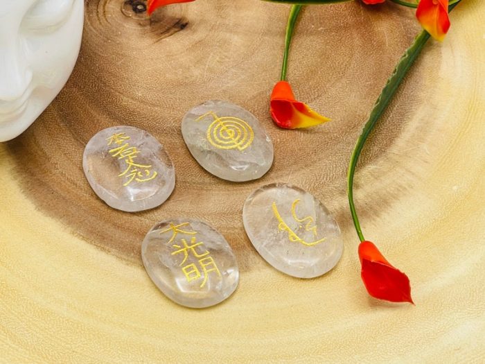 Set of 4 Crystal Quartz Smooth Stone with Engraved Reiki Symbols | Clear Quartz Pocket Stone | Heart Chakra | Metaphysical Reiki Palm Stone