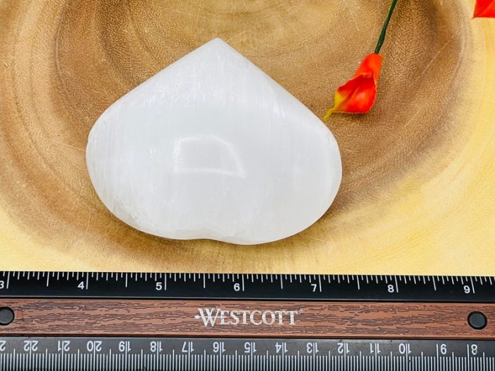 Selenite Heart | Selenite Crystal Heart | Polished Selenite Crystal | Handmade | Crystal Chakra Reiki | Cleansing & Balance | Meditation