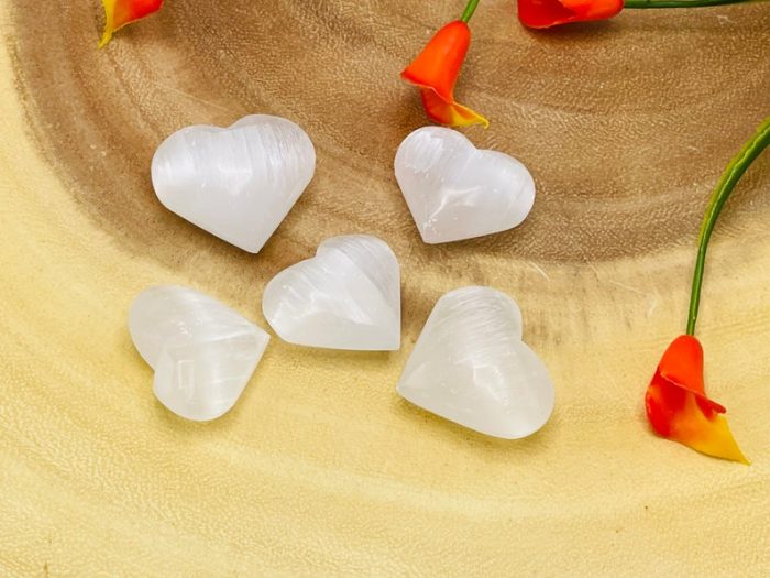 1" Selenite Heart | Selenite Crystal Heart | Polished Selenite Crystal | Handmade | Crystal Chakra Reiki | Cleansing & Balance | Meditation