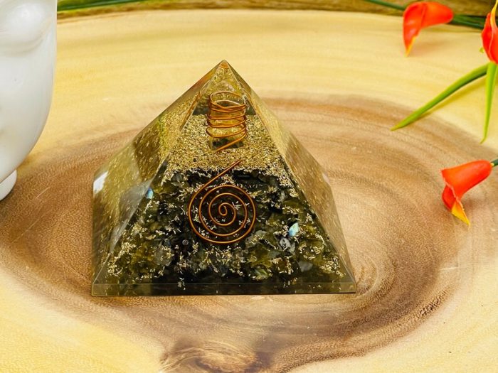 Labradorite Orgone Pyramid with Reiki Sign with Clear quartz Point | Labradorite Orgonite Pyramid | Reiki Chakra Pyramid | 3"