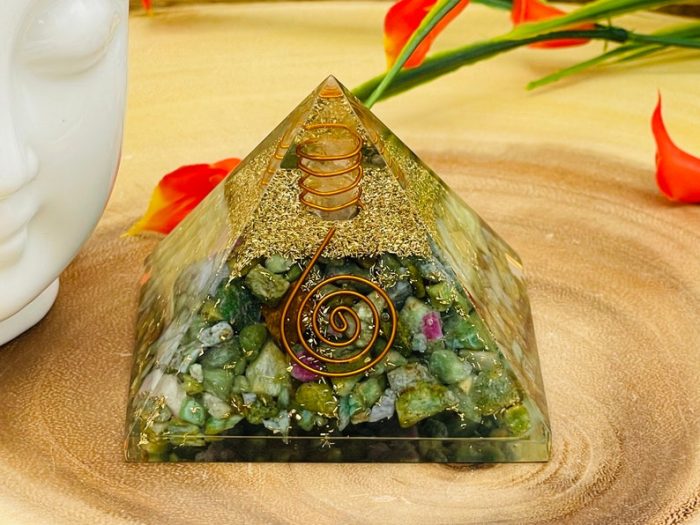 Ruby Fuchsite Orgone Pyramid with Reiki Sign with Clear quartz Point | Ruby Fuchsite Orgonite Pyramid | Reiki Chakra Pyramid | 3"