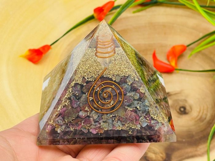 Ruby Kyanite Orgone Pyramid with Reiki Sign with Clear quartz Point | Ruby Kyanite Orgonite Pyramid | Reiki Chakra Pyramid | 3"