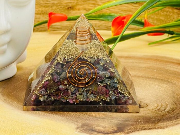 Ruby Kyanite Orgone Pyramid with Reiki Sign with Clear quartz Point | Ruby Kyanite Orgonite Pyramid | Reiki Chakra Pyramid | 3"