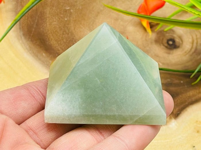 Green Aventurine Pyramid | Green Aventurine Pointer | Stone of Intelligence, Perception and Creativity | Chakra | Angelic Realm Connection