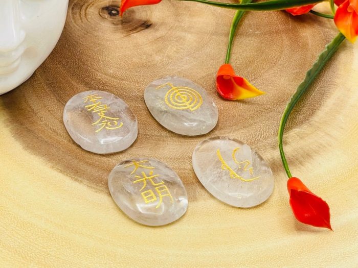 Set of 4 Crystal Quartz Smooth Stone with Engraved Reiki Symbols | Clear Quartz Pocket Stone | Heart Chakra | Metaphysical Reiki Palm Stone