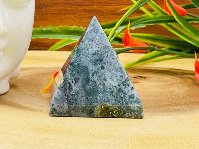 Moss Agate Pyramid | Moss Agate Crystal Pyramid | Chakra Stone | Cleansing & Balance | Metaphysical | Massage Stone | Moss Agate Pointer