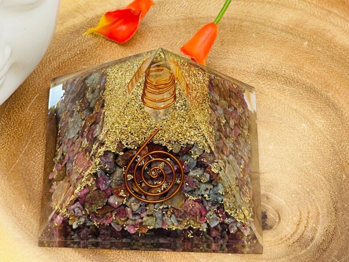 Ruby Kyanite Orgone Pyramid with Reiki Sign with Clear quartz Point | Ruby Kyanite Orgonite Pyramid | Reiki Chakra Pyramid | 3"