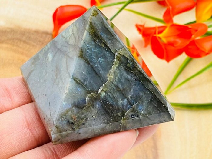 Labradorite Pyramid | Crystal Pyramid | Labradorite Gemstone Pyramid | Healing Crystal & Stone | Stone of Protection | Chakra Stone | 2"