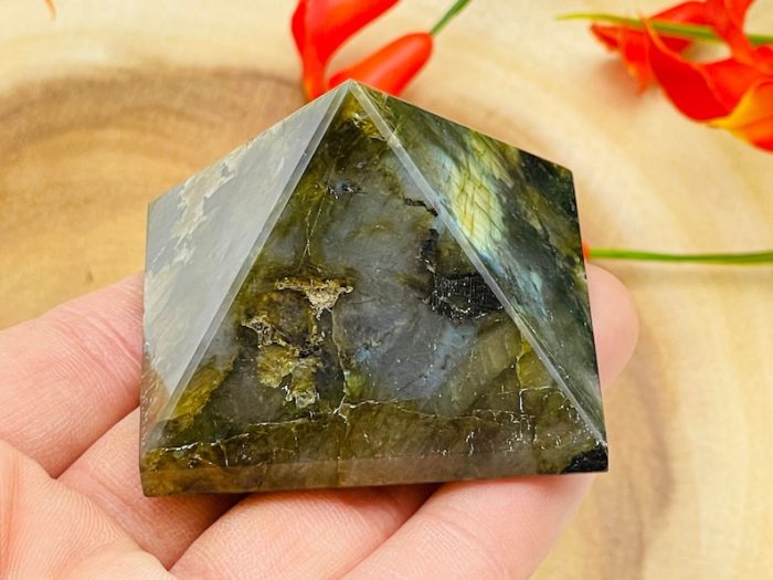 Labradorite Pyramid | Crystal Pyramid | Labradorite Gemstone Pyramid | Healing Crystal & Stone | Stone of Protection | Chakra Stone | 2"