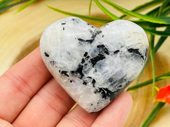 Rainbow Moonstone Heart | Rainbow Moonstone Crystal | Chakra Healing Gemstone | Cleansing & Balancing | Moonstone Metaphysical Crystal