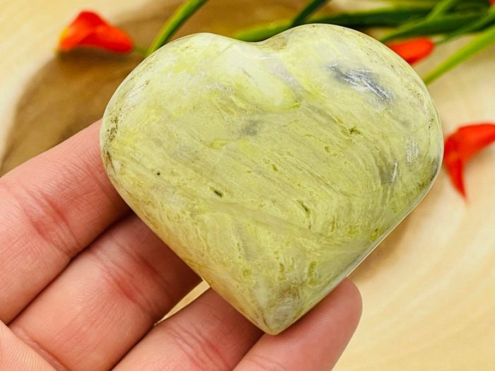 Serpentine Heart Stone | Serpentine Heart Crystal | Reiki & Chakra | Healing Reiki Tool | Metaphysical Healing Heart Stone