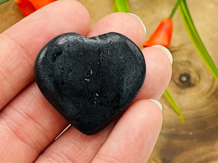 Black Tourmaline Heart | Black Tourmaline Crystal Heart | Cleansing & Balance | Metaphysical | Massage Healing Stone