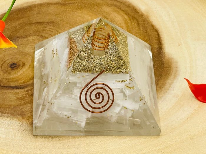 Selenite Orgone Pyramid with Reiki Sign & Clear Quartz Point | Selenite Orgonite Pyramid | Reiki Chakra Pyramid | 3 inch