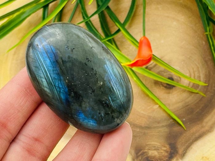 Labradorite Palm Stone | Labradorite Stone | Labradorite Crystal | Pocket Gemstone | Stress Reliever Reiki Crystal | Healing Heart Chakra