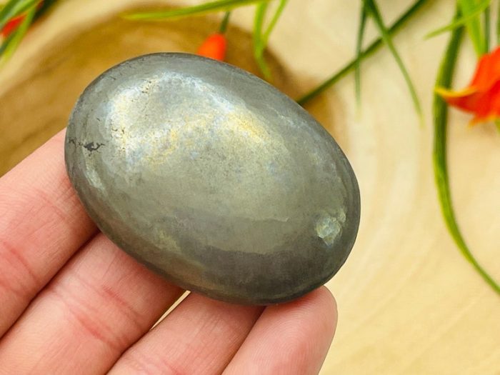 Pyrite Palm Stone | Golden Pyrite Palm Stone | Fools Gold Pyrite Crystal | Pocket Gemstone | Stress Reliever Reiki Crystal | Healing Chakra