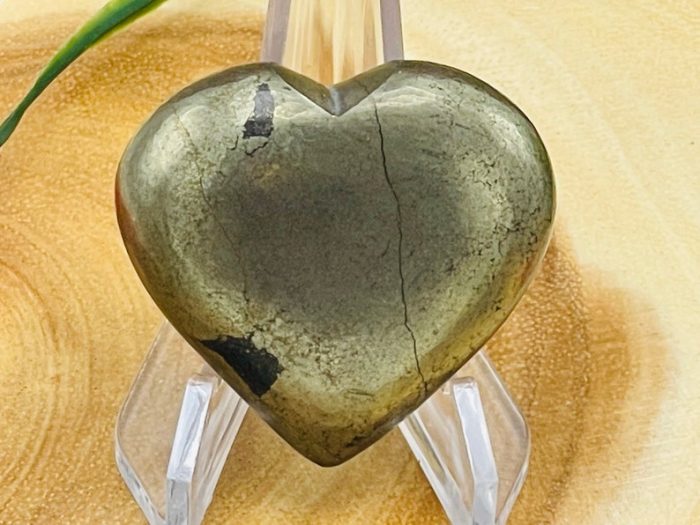 Pyrite Crystal Heart | Fools Gold | Pyrite Heart | Healing Crystal | Powerful Protection Stone | Mental Stability | Strength & Stamina