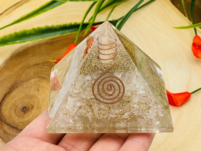 Clear Quartz Orgone Pyramid with Reiki Sign & Clear Quartz Point | Clear Quartz Orgonite Pyramid | Reiki Chakra Pyramid | 3 inch