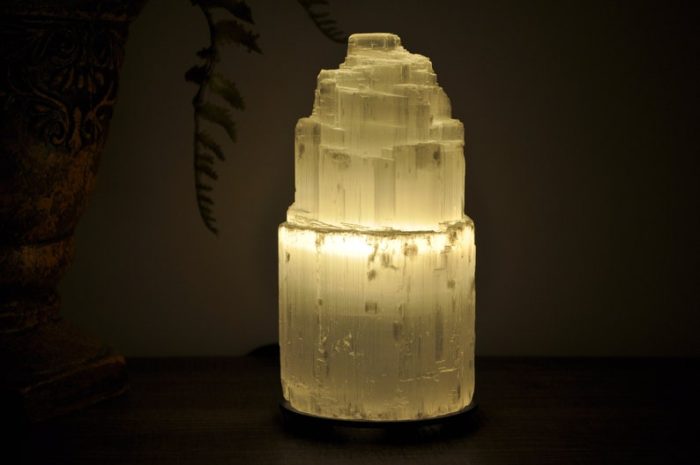 Selenite Crystal Lamp, Tower Skyscraper Lamp, Dimmer Switch, Calming & Soothing Environment, an Extra Bulb, 15 cm (6 inch)