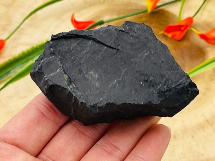 Supreme Quality Shungite Raw Chunks | Healing Rough Crystal | Stone of Life | Reiki | Highly Energetic Metaphysical Stone | EMF Protection