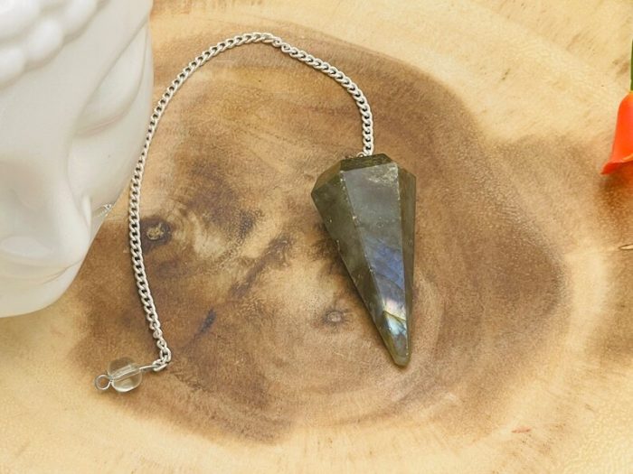 Labradorite Crystal Pendulum With Silver Plated Chain | Labradorite Point Pendulum | Healing Dowsing Energy Balancing | Faceted