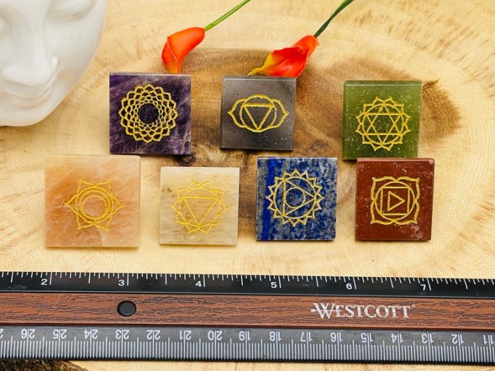 7 Pyramid Stone Set with Engraved Chakra Sign on Bottom | Chakra Healing Pyramid Crystal | Reiki Chakra | Pocket Stones | Chakra Pointer