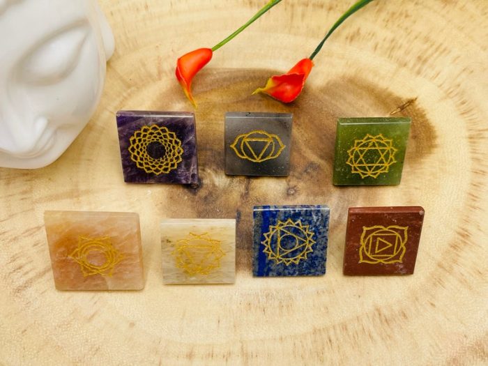 7 Pyramid Stone Set with Engraved Chakra Sign on Bottom | Chakra Healing Pyramid Crystal | Reiki Chakra | Pocket Stones | Chakra Pointer