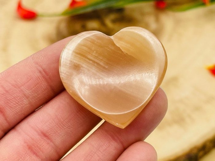 Caramel Honey Heart Shape Worry Stones | Thumb Stones | Calcite Massage Stones | Healing Crystals | Gemstone Crystals | Stress Reliever